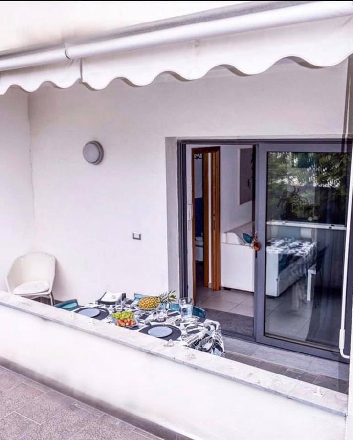 Vela Bianca Premium Apartman Letojanni Kültér fotó